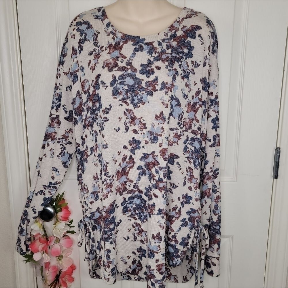 Peace & Pearls Nwot long sleeve knit top xl